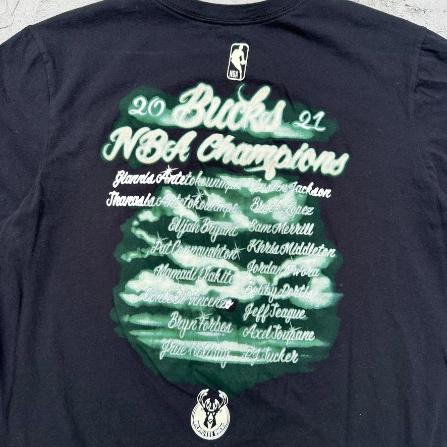 Nike Milwaukee Bucks NBA Champions 2021 T Shirt - L