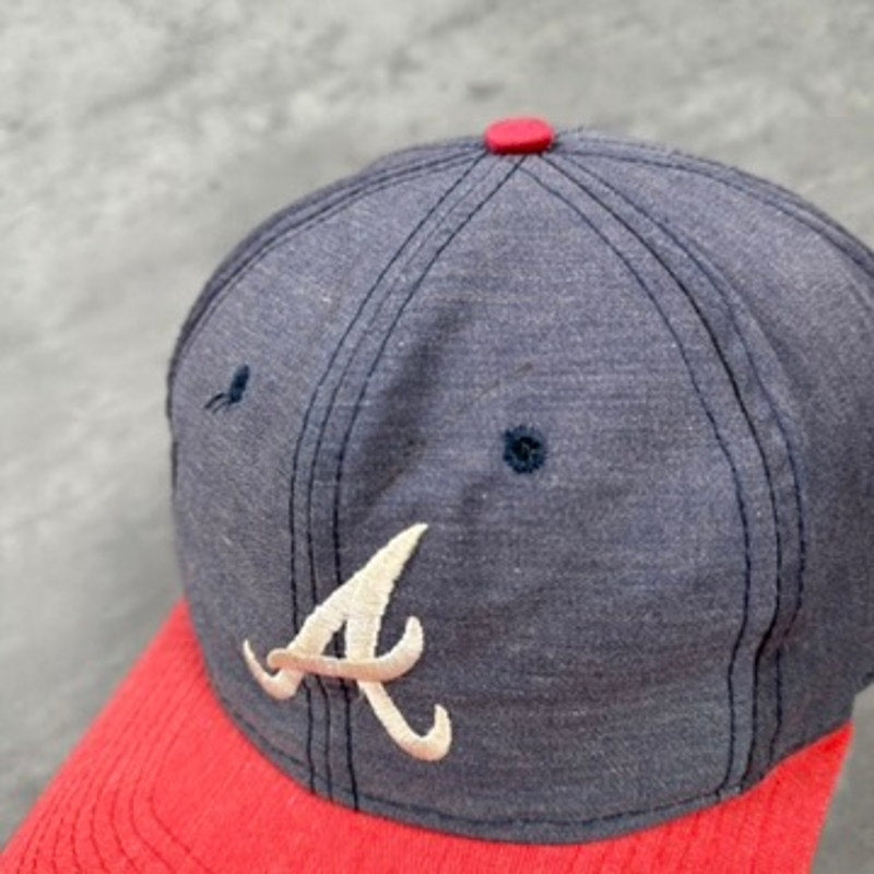 Vintage MLB Atlanta Braves Red Blue Distressed Hat