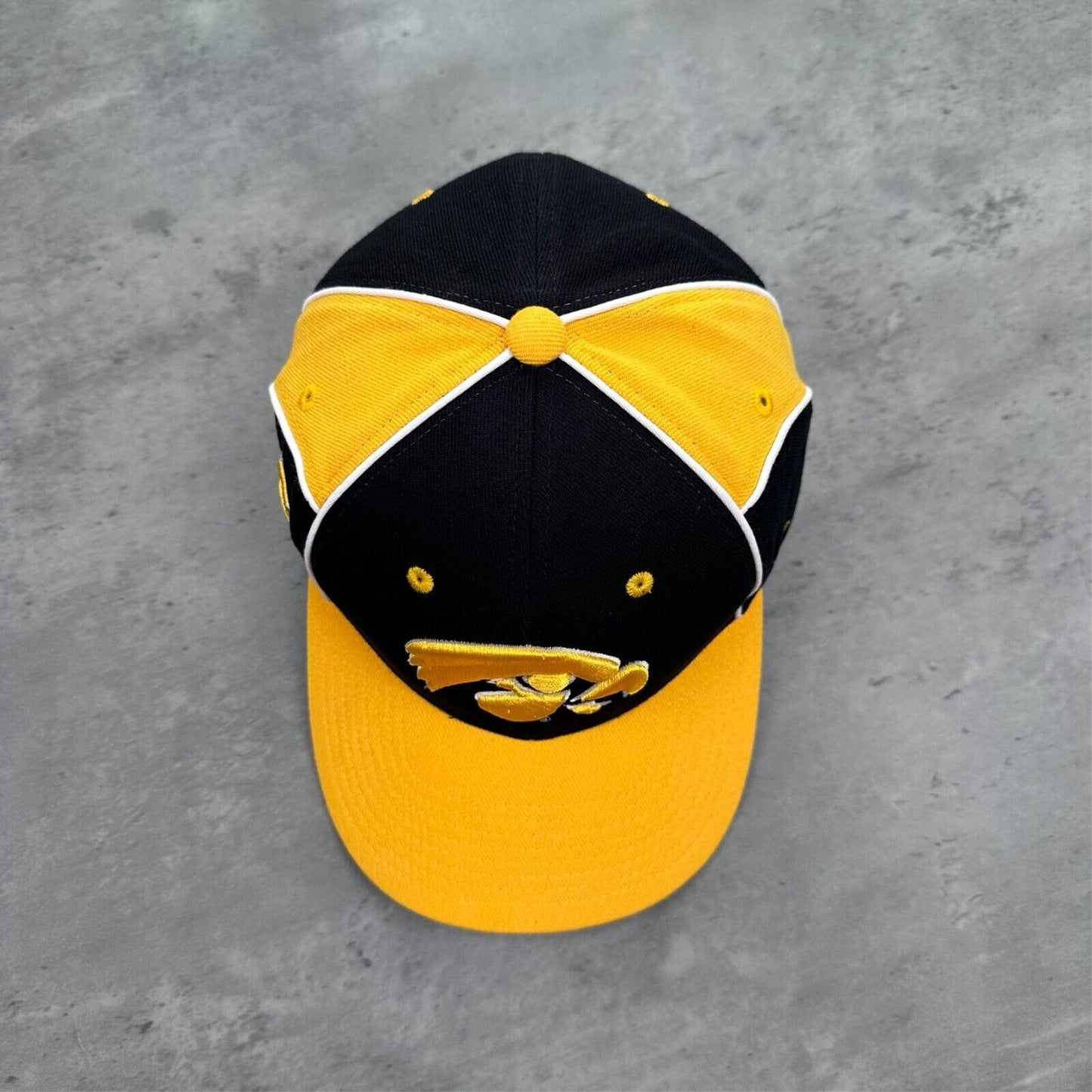 Vintage Zephyr University of Iowa Hawkeyes Hat