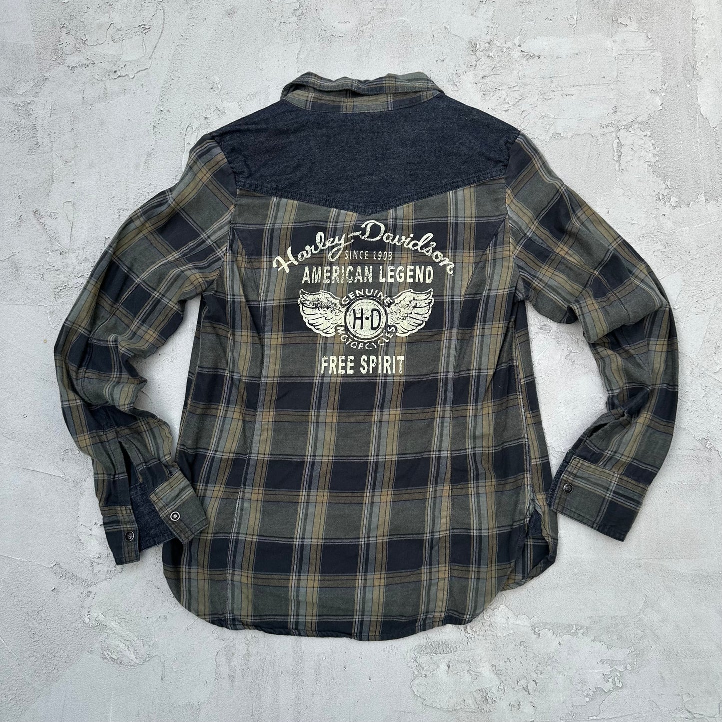 Harley Davidson Women’s Long Sleeve Flannel Shirt - S