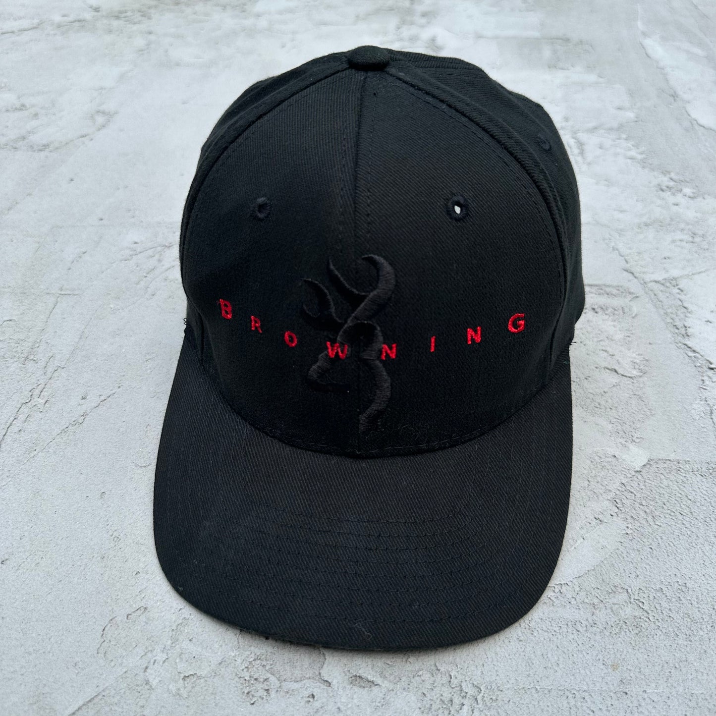 Vintage Browning Hunting Black Red Fitted Hat