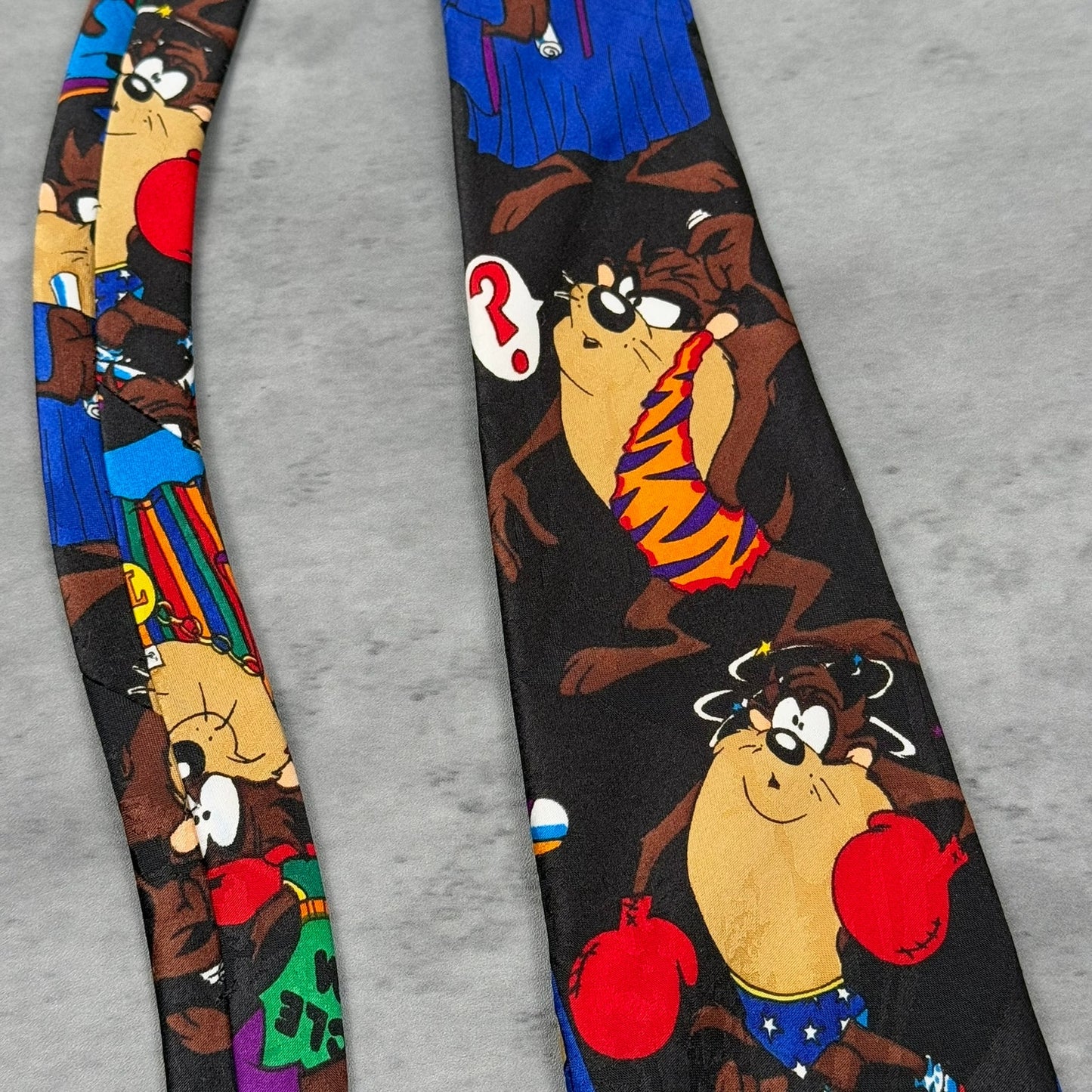 Vintage Looney Tunes Taz Tasmanian Devil Personalities Tie